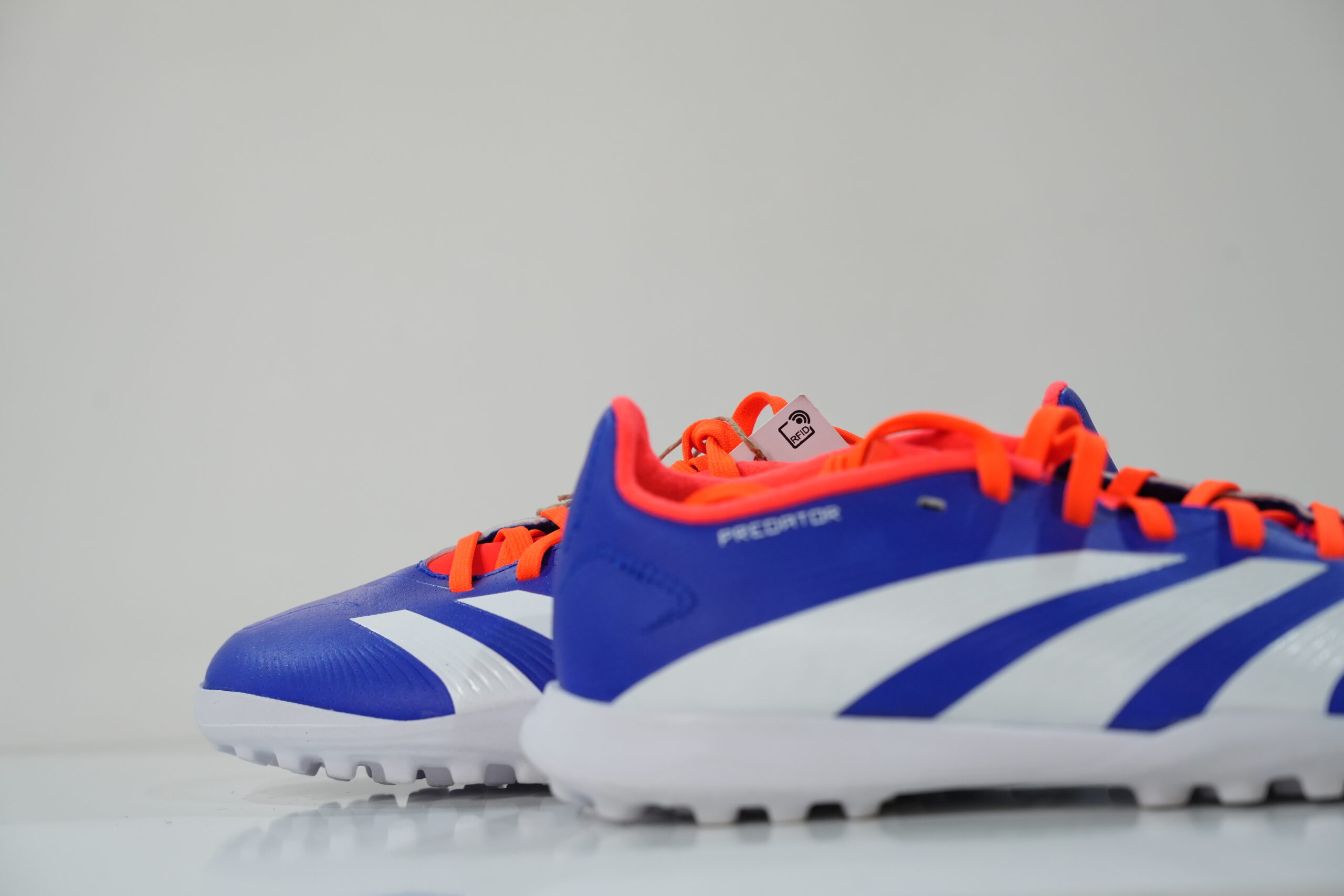 FOOTBALL ADIDAS PREDATOR SHOE